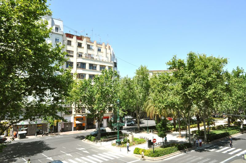 Apartamento en carrer de juan de mena 29 piso en chaflan fernando el catolico frente colegio jesus y maria en Valencia - Imagen 66