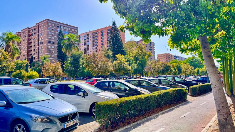 Foto b1ad868c-8692-4ade-9a5f-ffacf88cc87a. Pis a Ciutat Jardí Valencia