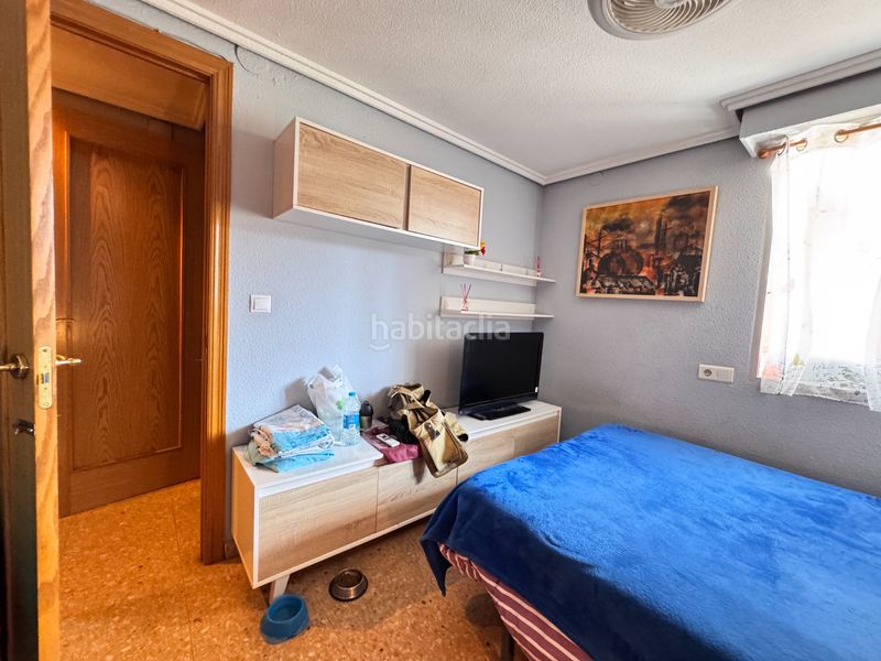 Foto ce0b3666-fa07-40eb-b6e3-1160a9fde6cb. Pis a Ciutat Jardí Valencia