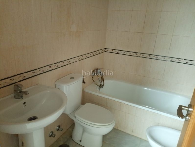 Foto 58554636-9bb8-4a16-9d51-f76fff01a7dc. Pis amb piscina a Burguillos