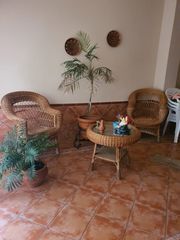 House in Brenes. Vivienda de una sola planta