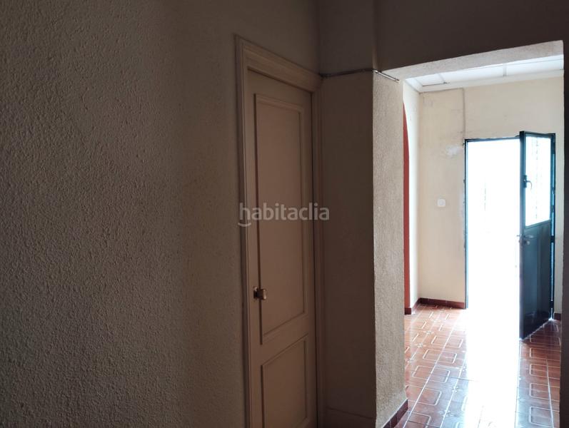 Foto 5f48cfac-35c9-4431-ac5f-61fe5824fbd5. Casa con parcheggio in Brenes