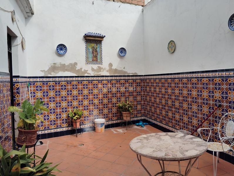 Foto 68b9a7af-cf55-42a9-b981-668a98ed1816. Casa con parcheggio in Brenes