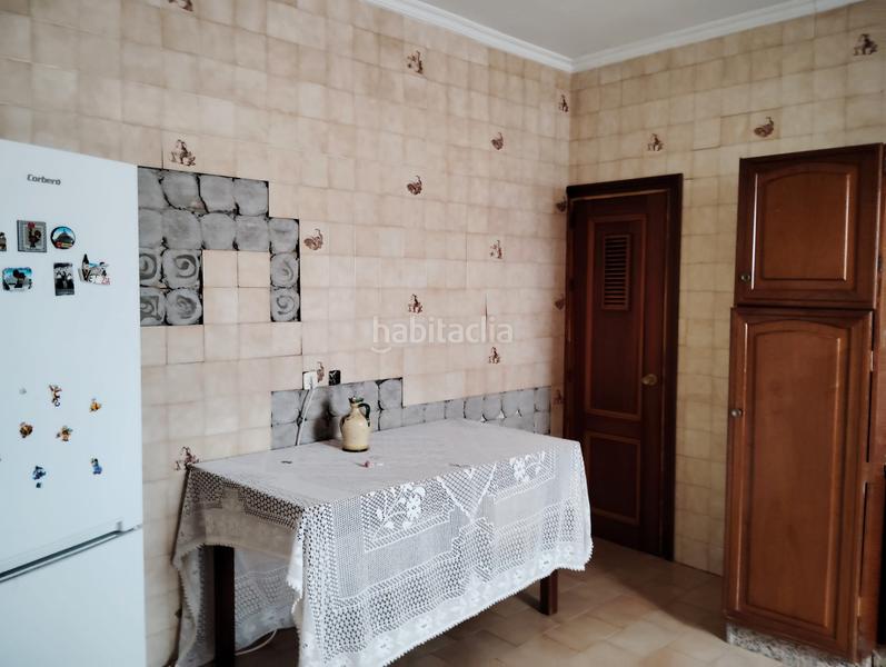 Foto 82b4f434-e80b-4d41-98ba-d7b6f028c22a. Casa con parcheggio in Brenes