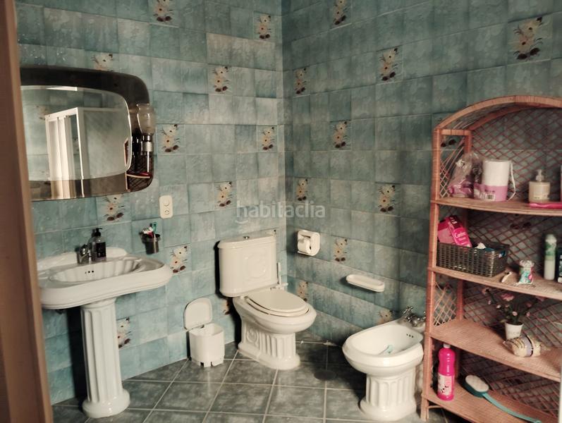 Foto e67d6b20-0bfc-41b6-989e-e6c0d5de56b2. Casa con parcheggio in Brenes