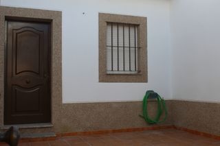 Casa a schiera in Burguillos. Vivienda dos plantan en burguillo