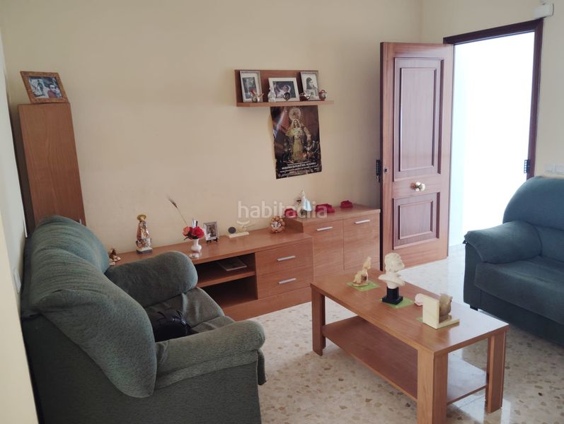Foto c3eaee06-68ad-4f74-bc4c-847767d8a90d. Maison avec parking dans Brenes