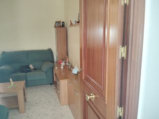 Casa en Brenes. Vivienda dos plantas en el centro de brenes