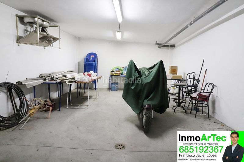 Foto f337e730-f75d-4652-805d-74e48eb0c49a. Posto auto in avenida rodríguez de la fuente de Íllora 9 in Íllora