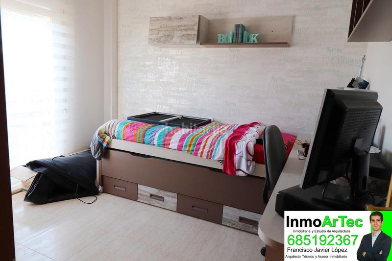 Foto 8d392727-efd9-4fd3-980f-1d59d016e27d. Casa en calle zuloaga de illora 3 en Íllora