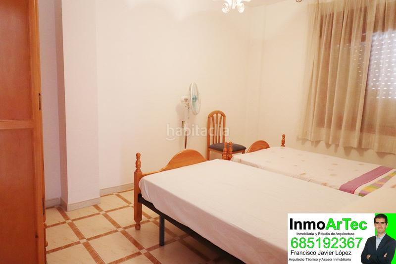 Foto 0bab8d72-be4d-4230-a6a0-00099778e430. Casa adosada en calle gran capitán 2d en Íllora