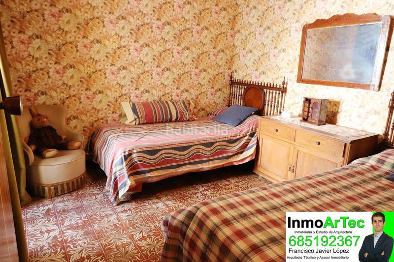 Foto 1b6464ba-08f7-4146-aad3-69515c7df606. Casa a calle molinos de Íllora 2 a Íllora