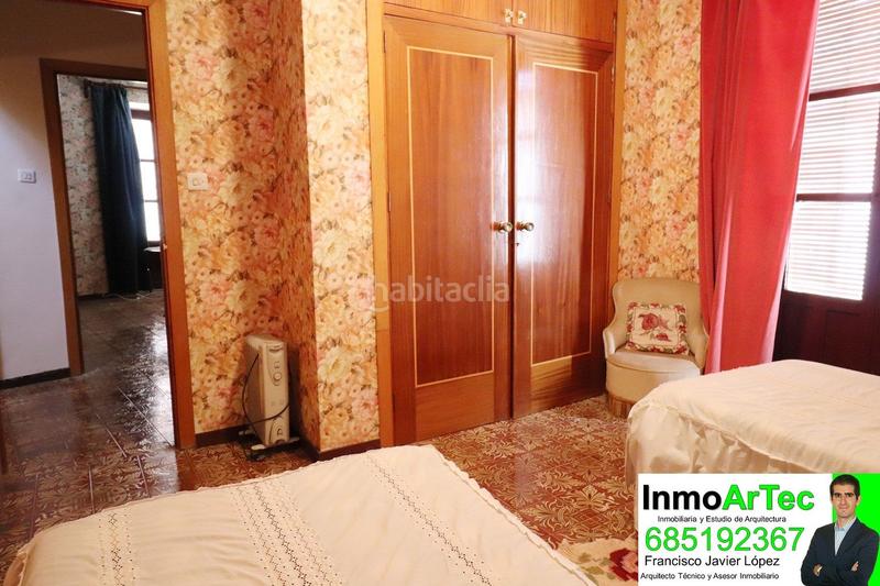 Foto 902935c5-8ff8-44ff-9689-84701792af70. Casa a calle molinos de Íllora 2 a Íllora