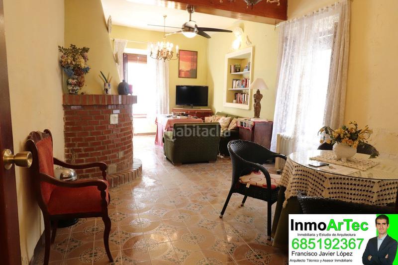 Foto 9f69b30e-75d9-471e-8207-1641ddc22d07. Casa a calle molinos de Íllora 2 a Íllora
