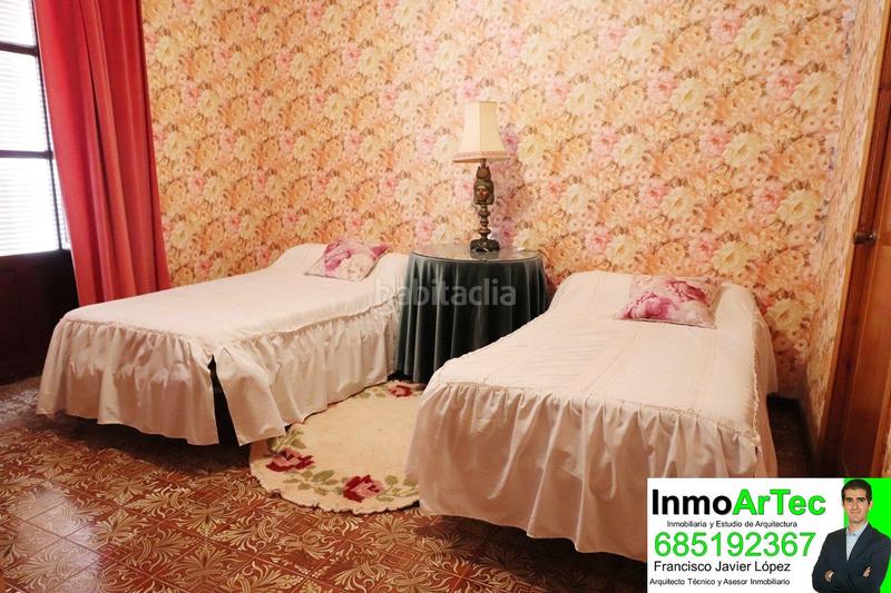 Foto c8daf0dc-6d1c-475f-bd6b-e0177abd0365. Casa a calle molinos de Íllora 2 a Íllora