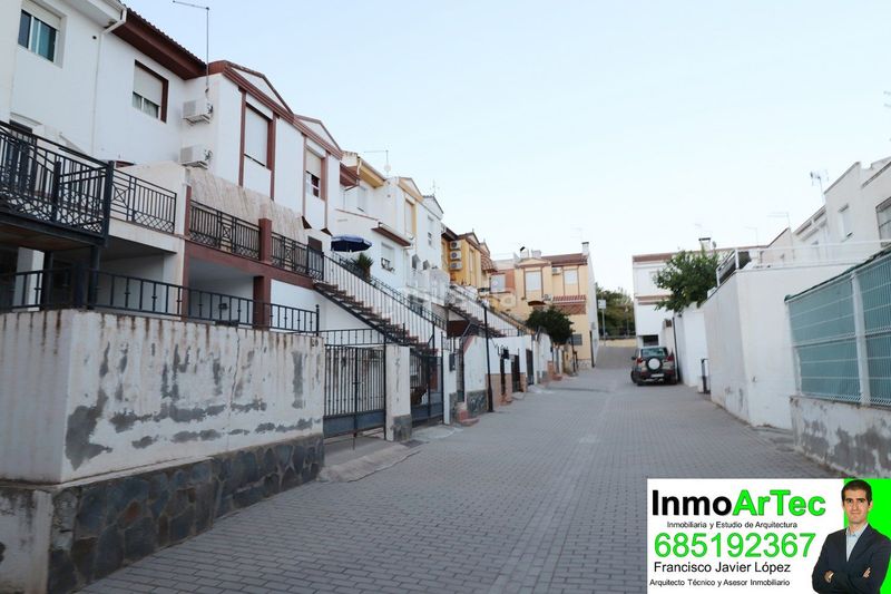 Foto c9b45ba6-ca19-4f69-b109-ed35e026eb08. Casa a calle garcia lorca 20 a Íllora