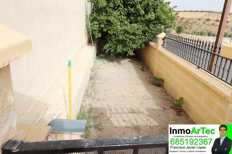 Foto 19b3a788-d2d8-4942-a3a7-84cacdcb3b03. Casa a calle ruiz guiraum 2 a Íllora