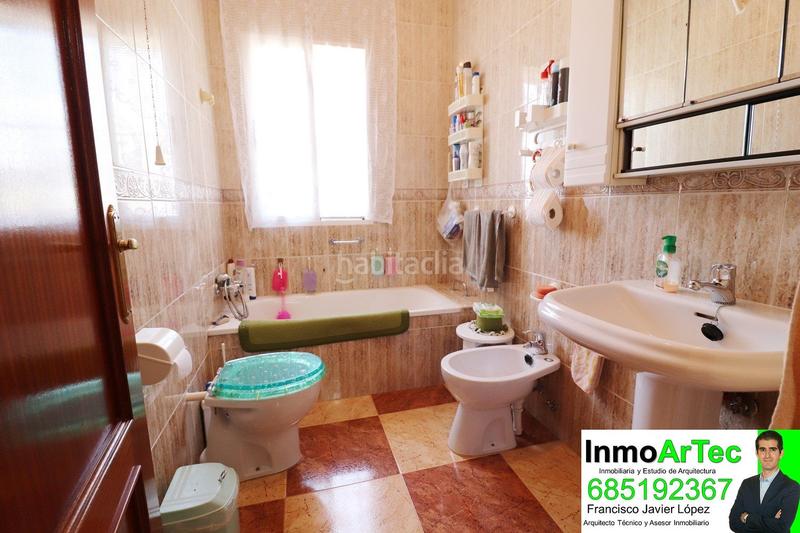 Foto 1076e47a-354f-4063-9f07-609747d3f647. Casa en barrio sur1 60 en Íllora