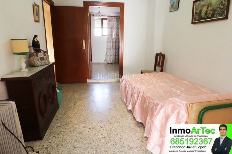 Foto 1bbab856-0815-4dcc-ab5a-4a08e3f7d199. Casa a calle santa ana de Íllora 31 a Íllora