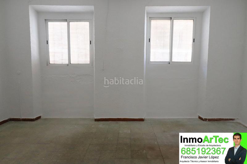 Foto 8480c3a1-bbd3-48ba-8758-39eafef56f80. Casa en calle pilar alto 11 en Íllora