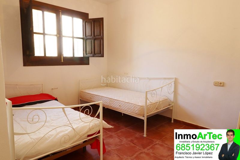 Foto dbebbf60-6db2-4843-b994-f7be5b908c6a. House in avenida rodríguez de la fuente de Íllora 56 in Íllora