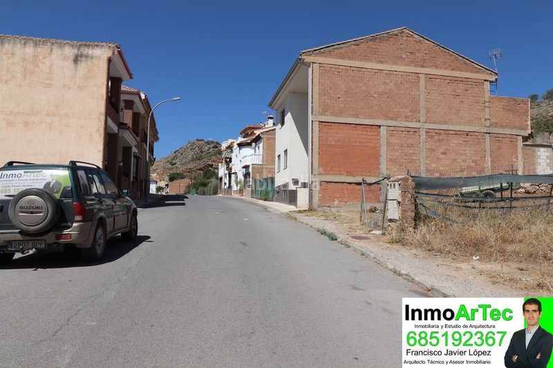 Foto 5ffe5279-4f38-4a31-9ab6-dc0b6458b1fa. Residential plot in calle almería 26 in Íllora