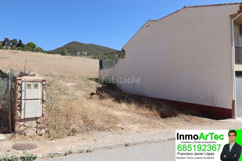 Foto 7d3e3ea4-d03d-4748-839f-2e2691bbfac0. Residential plot in calle almería 26 in Íllora