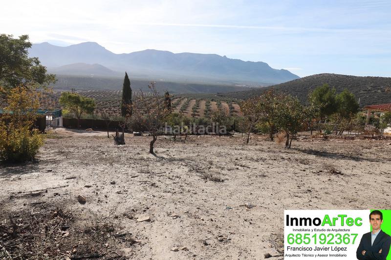 Foto 10dd7ea9-8204-4303-b2c4-062cb0b02c64. Masía casa cortijo y campo de olivos en Iznalloz