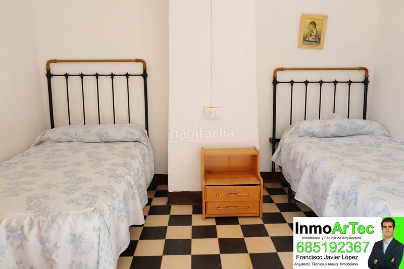 Foto 50ba5460-8428-4696-afd7-6565440075d0. Masía casa cortijo y campo de olivos en Iznalloz