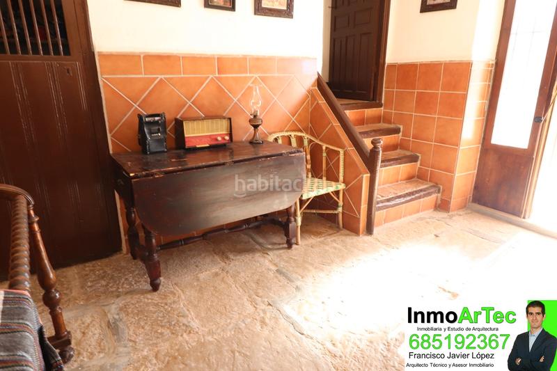 Foto 76de40d8-2f0e-40f5-b5b7-c11d470d20e4. Masía casa cortijo y campo de olivos en Iznalloz