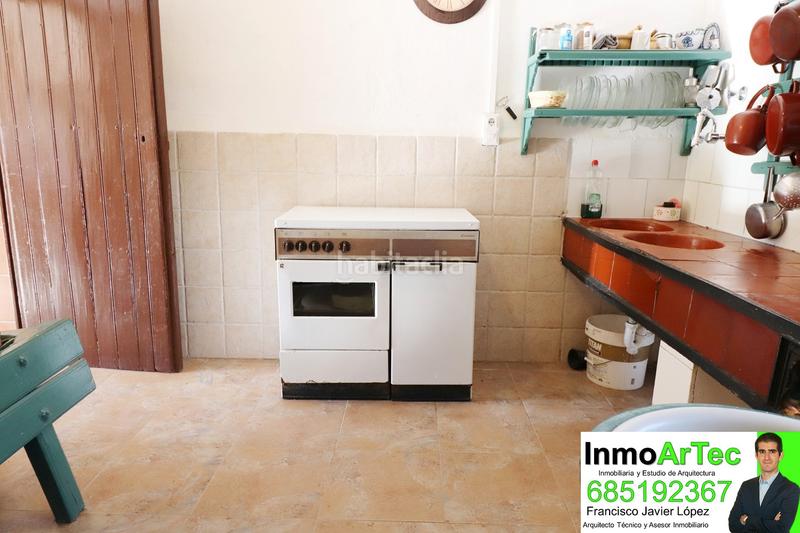 Foto b1440530-0703-4dcf-9420-3f5601a8cb13. Masía casa cortijo y campo de olivos en Iznalloz