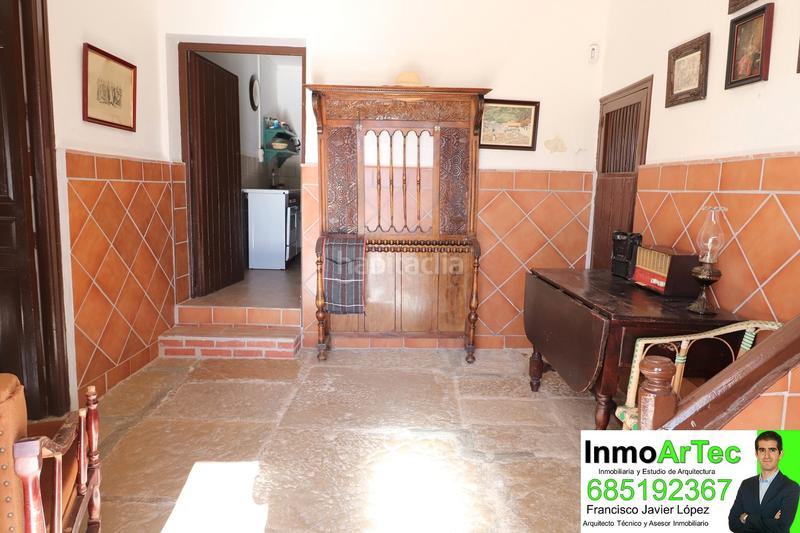 Foto dd2029b3-fa38-4be7-a9ff-586b24dd0199. Masía casa cortijo y campo de olivos en Iznalloz