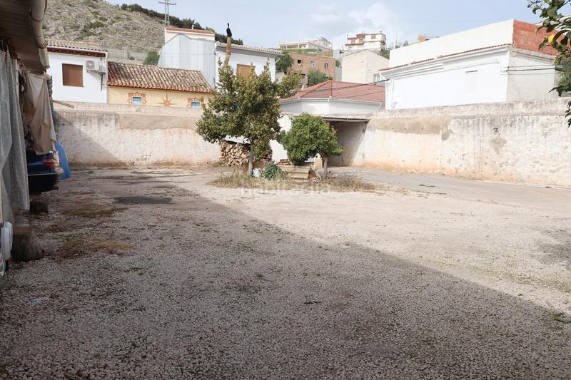 Foto e4341bd6-22c2-4fec-90ac-44159476478c. Casa a calle osario 20 a Íllora