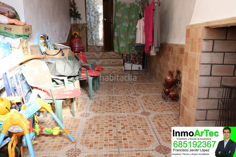 Foto 90998867-997a-4364-9ab3-78ece1c3c1e8. Casa a calle santa bárbara 6 a Íllora