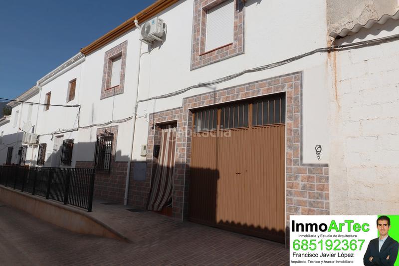 Foto e9cc3b72-739b-43f7-9e2c-e48a3cc4bcec. Casa a calle santa bárbara 6 a Íllora