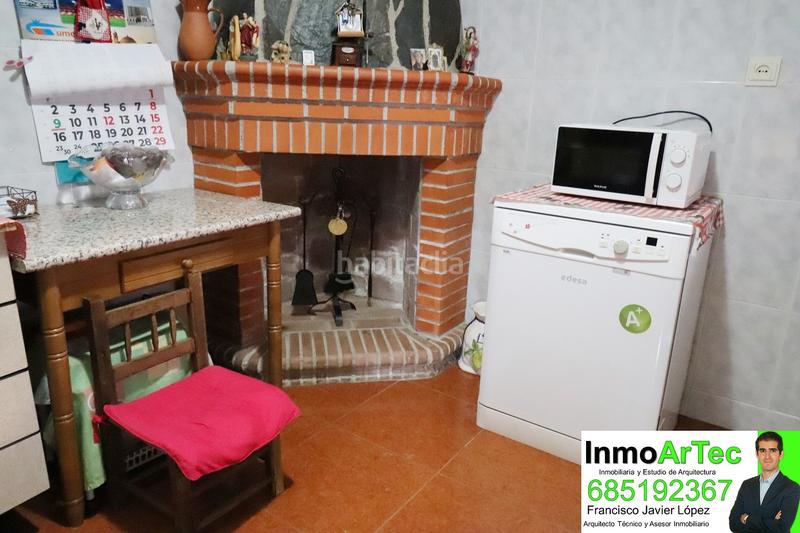 Foto fd083aba-bc0c-4e92-8468-0c090e208e5c. Casa a calle santa bárbara 6 a Íllora