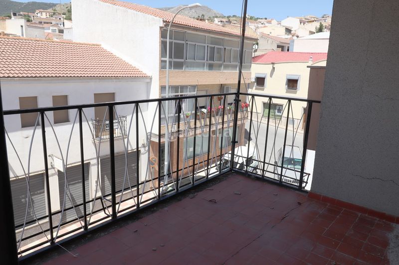 Foto 23ee65a4-6d37-4f35-ab9f-369ed2e57fa9. Etagenwohnung in avenida san rogelio 34 in Íllora
