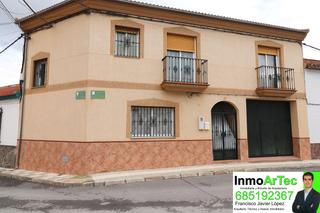 Haus in Calle cuevas 26