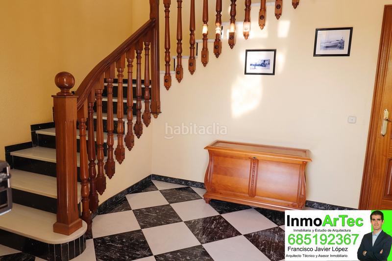Foto 43c28325-c4ef-47f2-9b9b-b13b3508f308. Chalet en calle encinar 3 gran casa con gran local en illora en Íllora