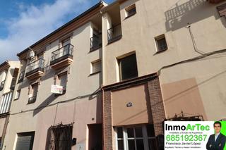 Dplex en Calle santa ana de llora 32. Piso (duplex) como una casa en el centro de illora