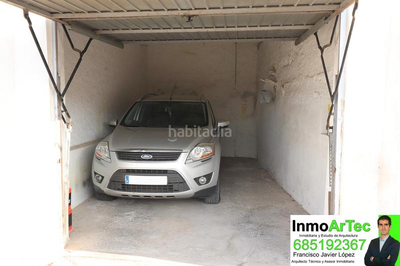 Foto df3cc04f-9ff8-4d0a-a285-9310c0feb251. Parking coche en calle castillo 5 en Íllora