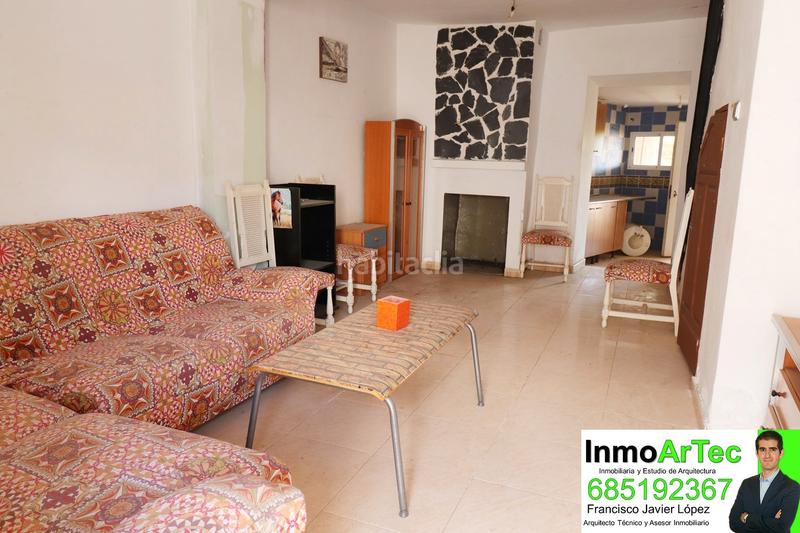 Foto c5547326-8e07-4f25-87c3-7487081c4aa5. Casa in calle cerrillo 15 in Íllora