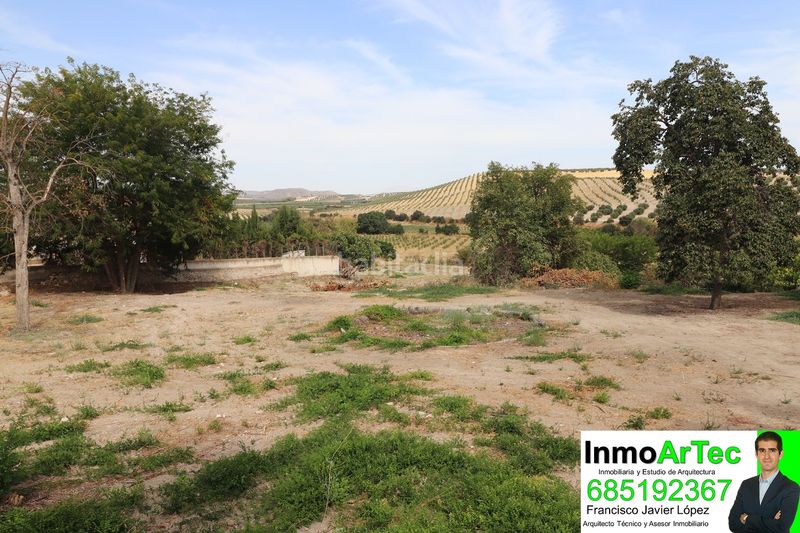 Foto a0266df1-3505-4cc2-8f1a-679a512e9433. Residential plot in calle jardín 9 in Íllora