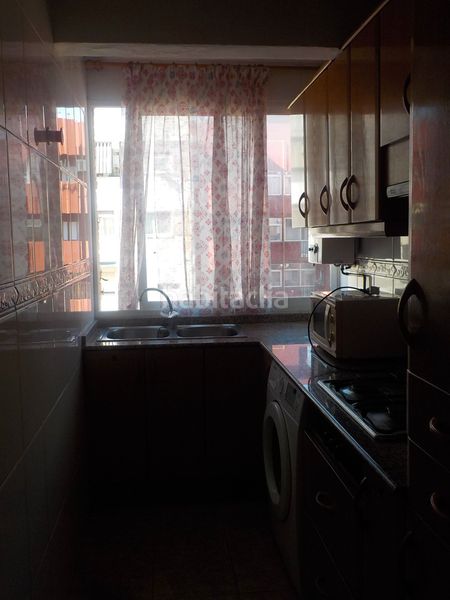 Piso en carrer de bernat descoll 1 oportunidad de piso! en zona residencial de constante crecimiento! en Valencia - Imagen 2