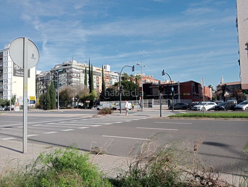 Piso en carrer de bernat descoll 1 oportunidad de piso! en zona residencial de constante crecimiento! en Valencia - Imagen 17
