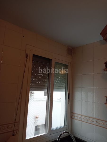 Piso en carrer de bernat descoll 1 oportunidad de piso! en zona residencial de constante crecimiento! en Valencia - Imagen 3