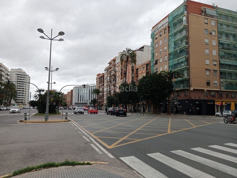 Piso * oportunidad de piso amplio y espacioso * en Valencia - Imagen 17