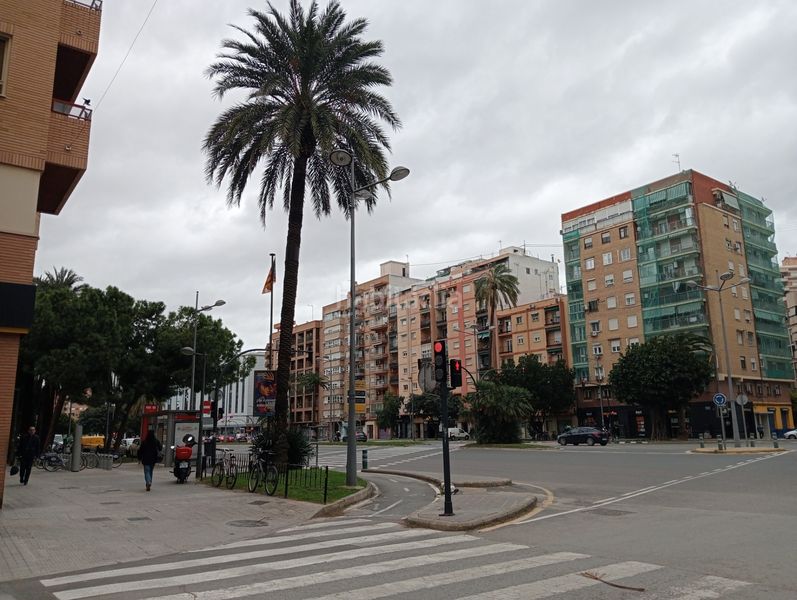 Piso * buscas un piso amplio y espacioso por solo 315.000 euros * en Valencia - Imagen 15