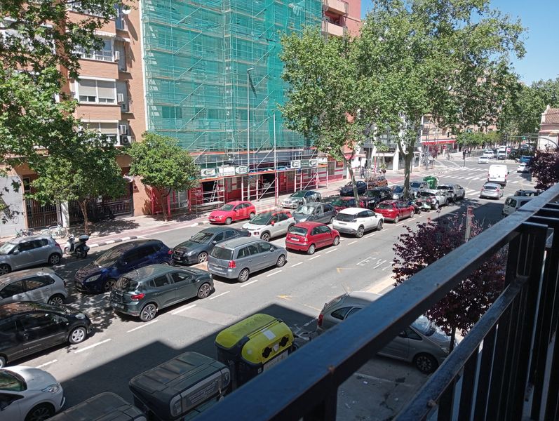 Piso en carrer del pintor maella 3 piso en excelente zona! cerca de la av. del puerto! en Valencia - Imagen 16