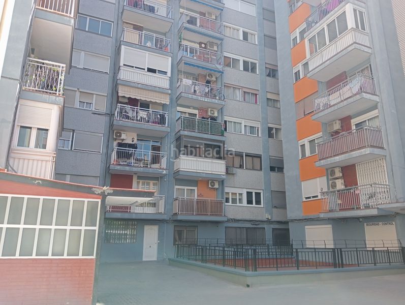 Piso en carrer del pintor maella 3 piso en excelente zona! cerca de la av. del puerto! en Valencia - Imagen 17